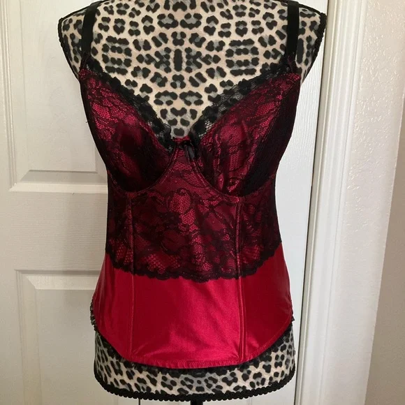 Cacique Red and Black Lace Bra - Picture 1 of 13